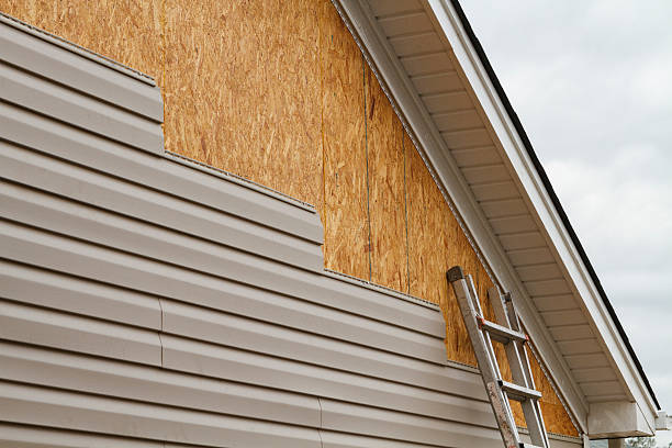 Professional Siding Replacement technician working in Palmyra, PA